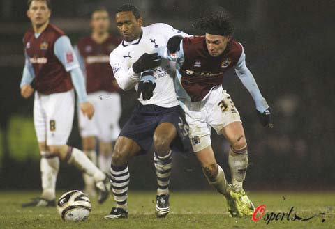 经纪人：我的话完全被断章取义了；孔蒂就像洛博特卡的父亲（经纪人：我的言论被严重误读，孔蒂对洛博特卡如父亲般关怀）