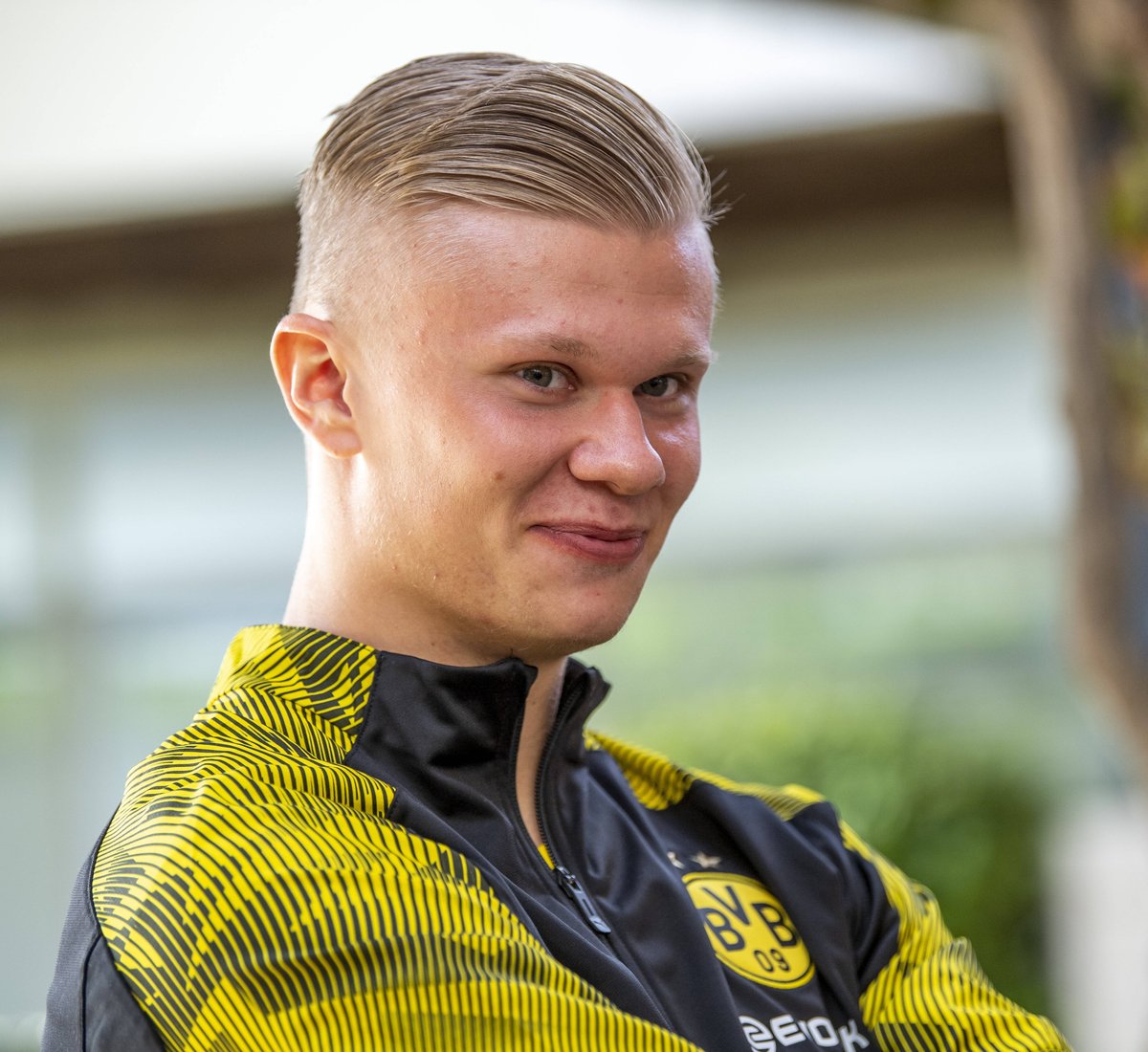 德转统计球员总身价前20国家／地区：英格兰巴西前2，日本上榜（德转公布球员总身价前20国家／地区榜：英格兰、巴西包揽前二，日本入围）