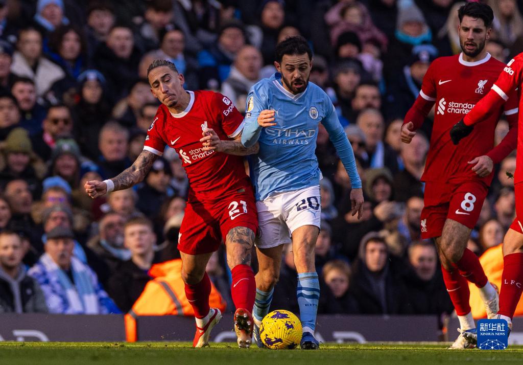 火箭年轻核心刷爆个人纪录（火箭新星刷新生涯纪录）